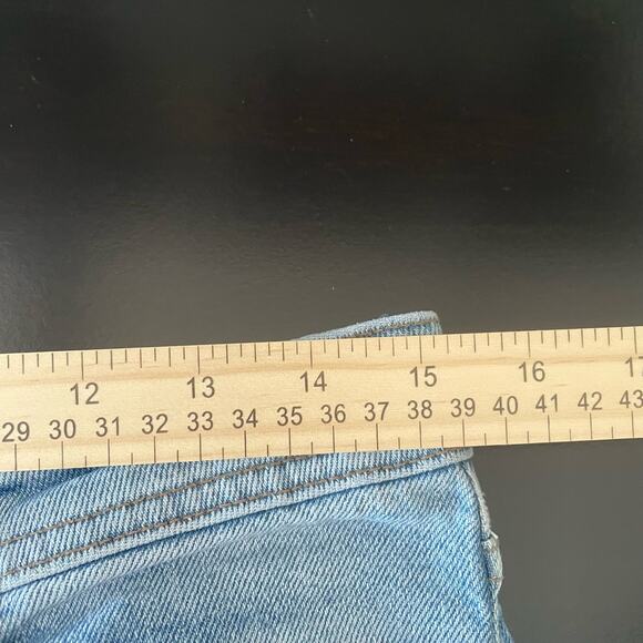 Forever 21 Jeans Men Size 32 Mid Rise Narrow Hip Slim Leg Light Denim - Picture 8 of 13